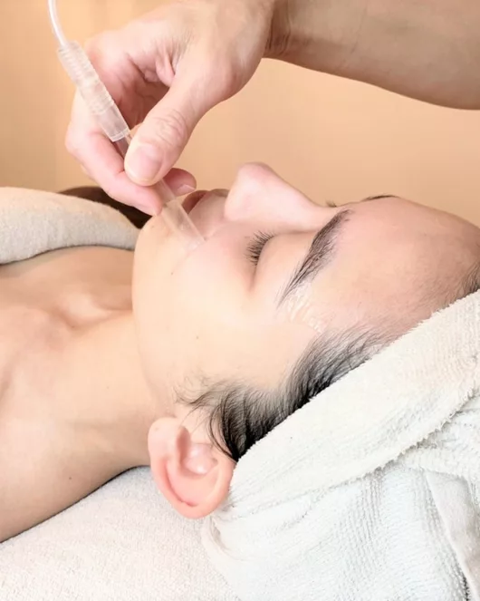 基礎煥膚清潔按摩療程 60分鐘